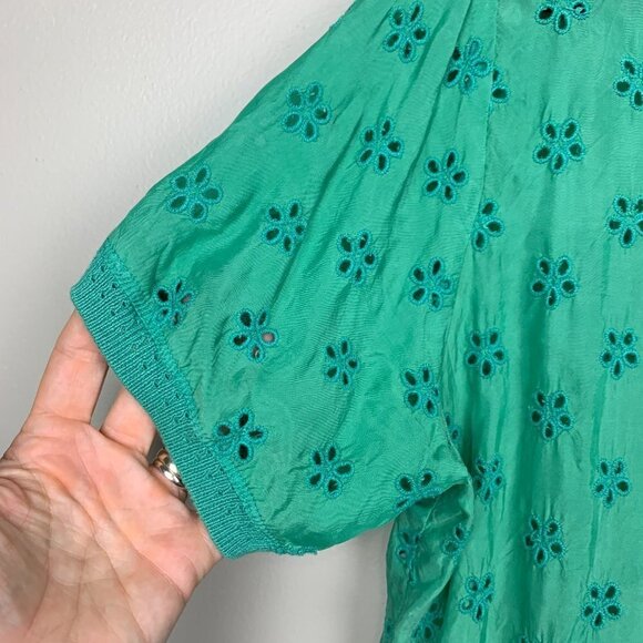 Johnny Was Silk Eyelet Green Oversized Short Sleeve Top - Picture 2 of 6